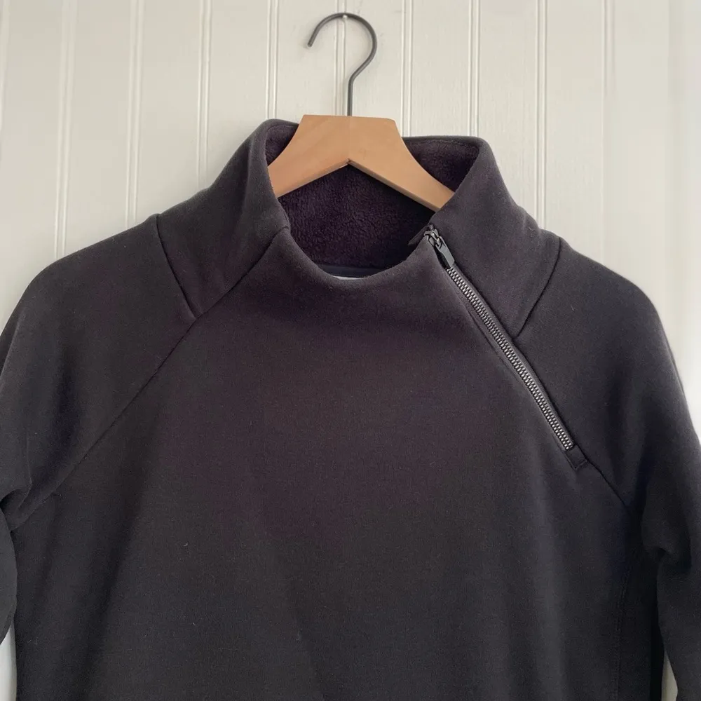 ATHLETA Cozy Karma Asym Pullover Wrap-Front Asymmetrical in Black Size S - Image 8