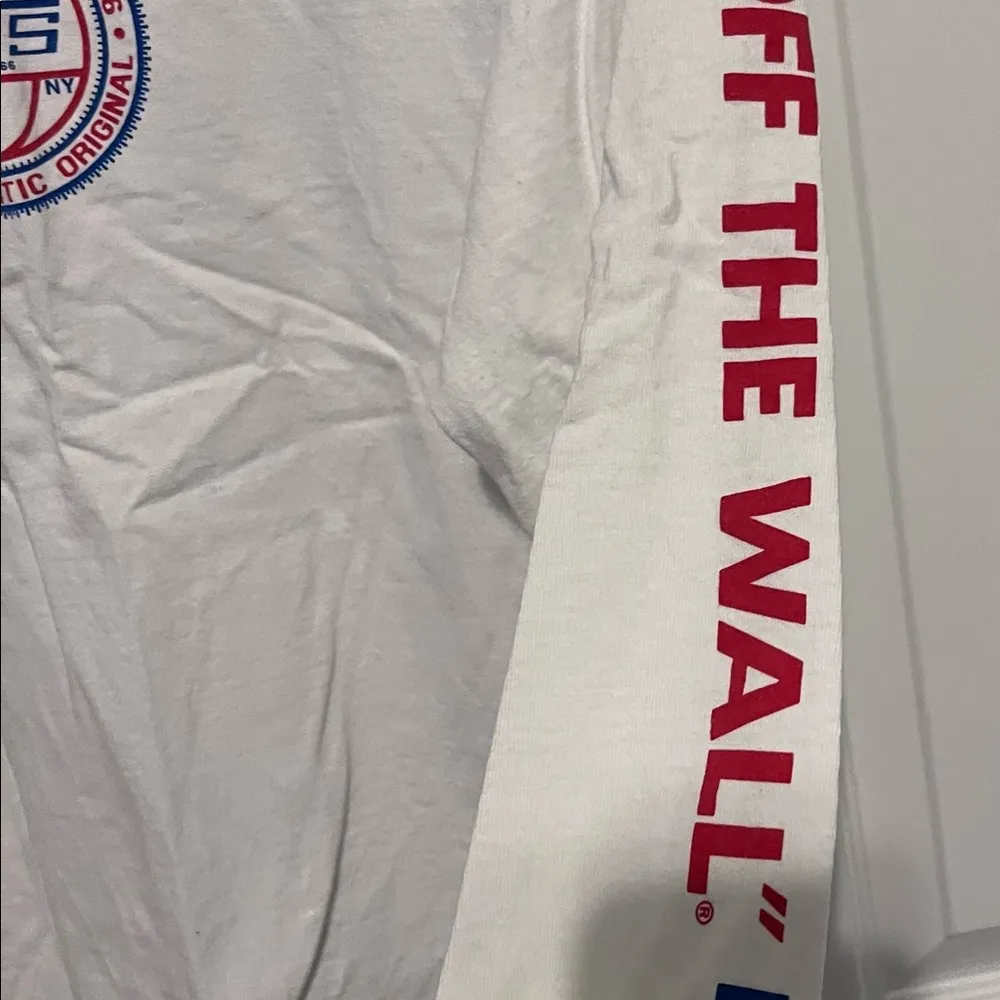 Vans Classic Era White, Red &
Blue Long Sleeve T-Shirt size small - Image 54