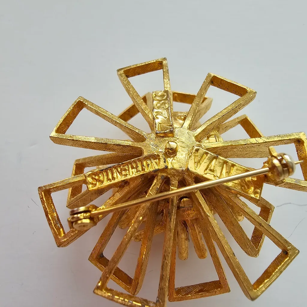 Van S Authentics Gold Tone Textured Metal 3D Space Age Jewelry Pin Brooch - Image 3
