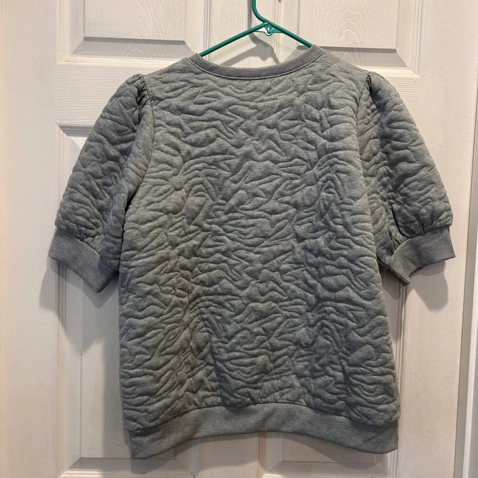 Nine West Women's Gray Quilted Short‎ Sleeve Sweatshirt Pullover Top Large - Image 4