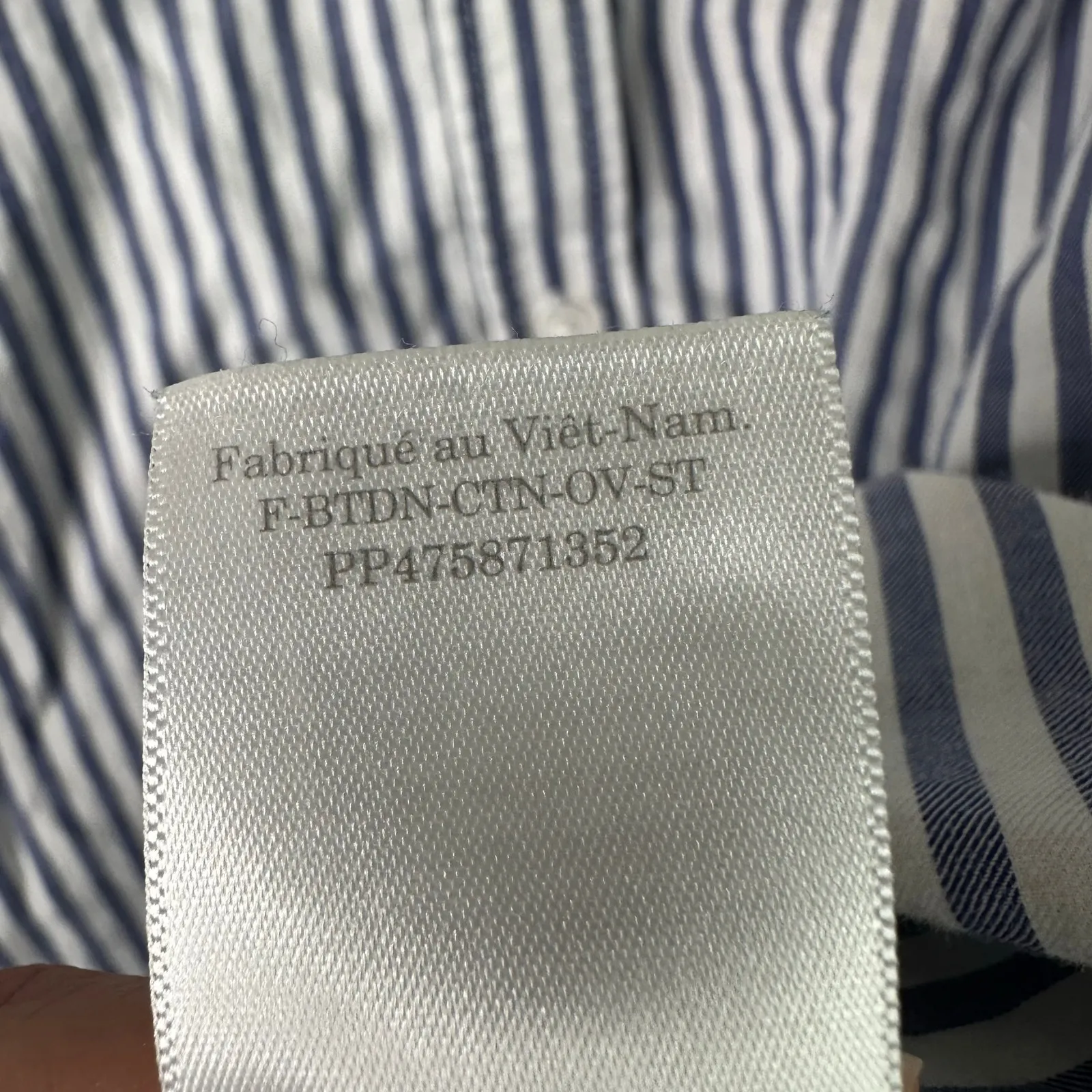 Everlane Womens size 10 the Must Have Shirt Silky Cotton Striped Button Up - Image 10