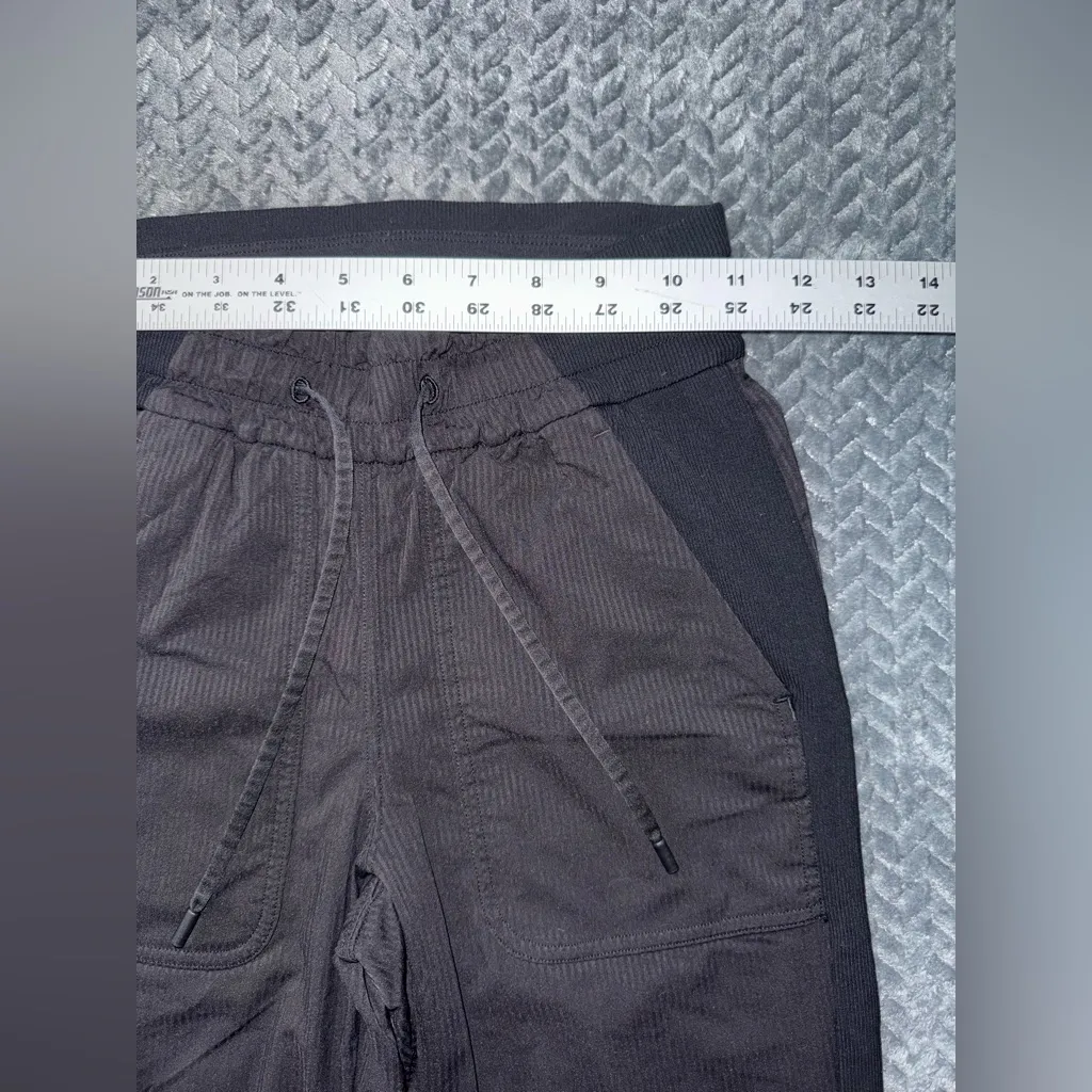 Lululemon Women’s Beyond The Studio Joggers Black Pull On Size 0‎ - Image 7