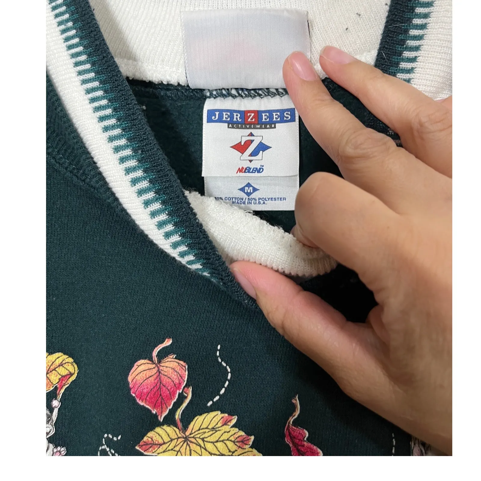 Vintage Morning Sun Forest Green Crewneck Sweatshirt Mouse Leaf Print M Size M - Image 6