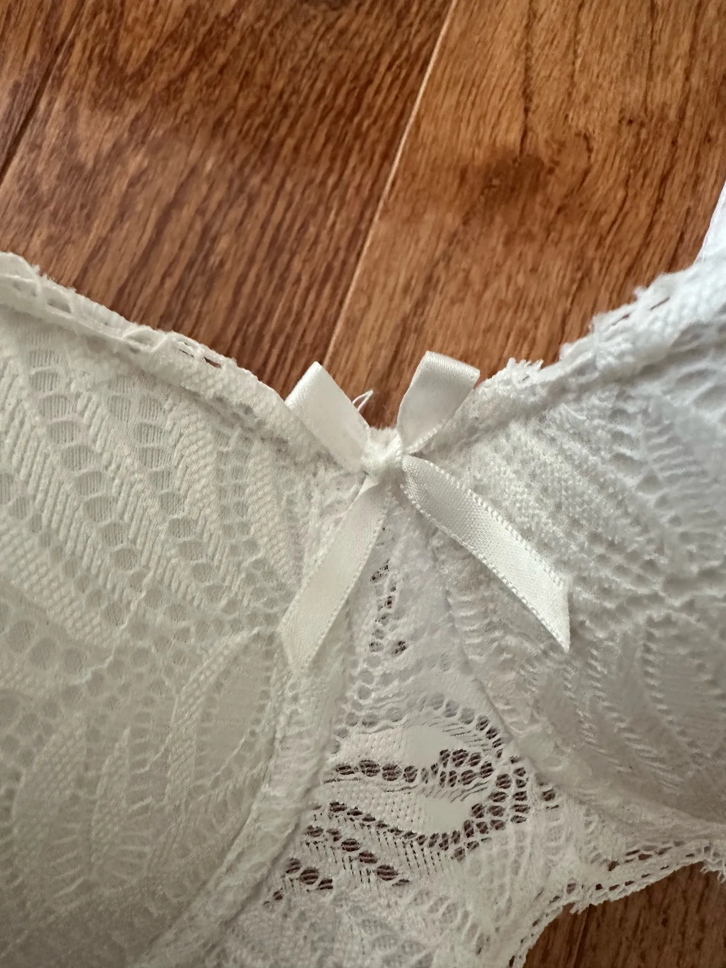 NWT Adrienne Vittadini Studio Everyday White Bra Lace Underwire, Sz 34C - Image 8