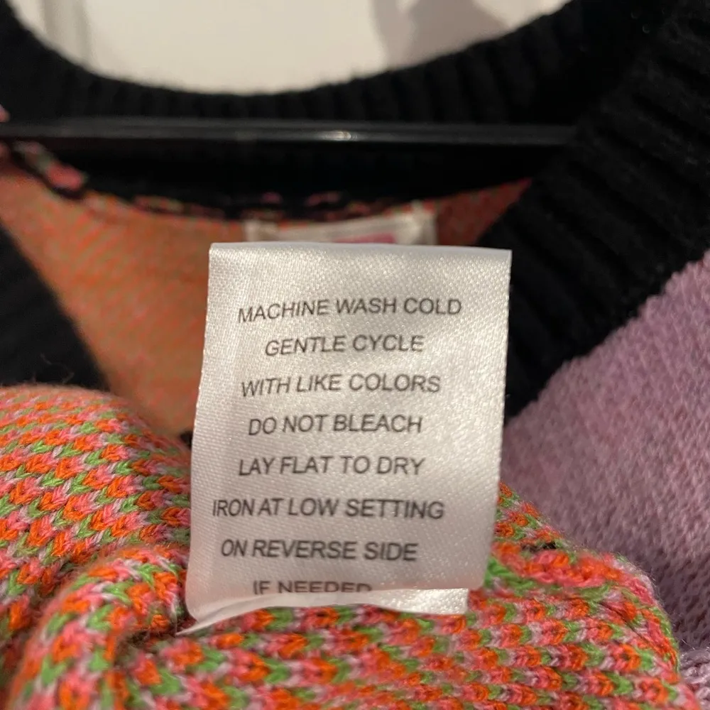 Multicolor cropped sweater vest size large from - Image 2