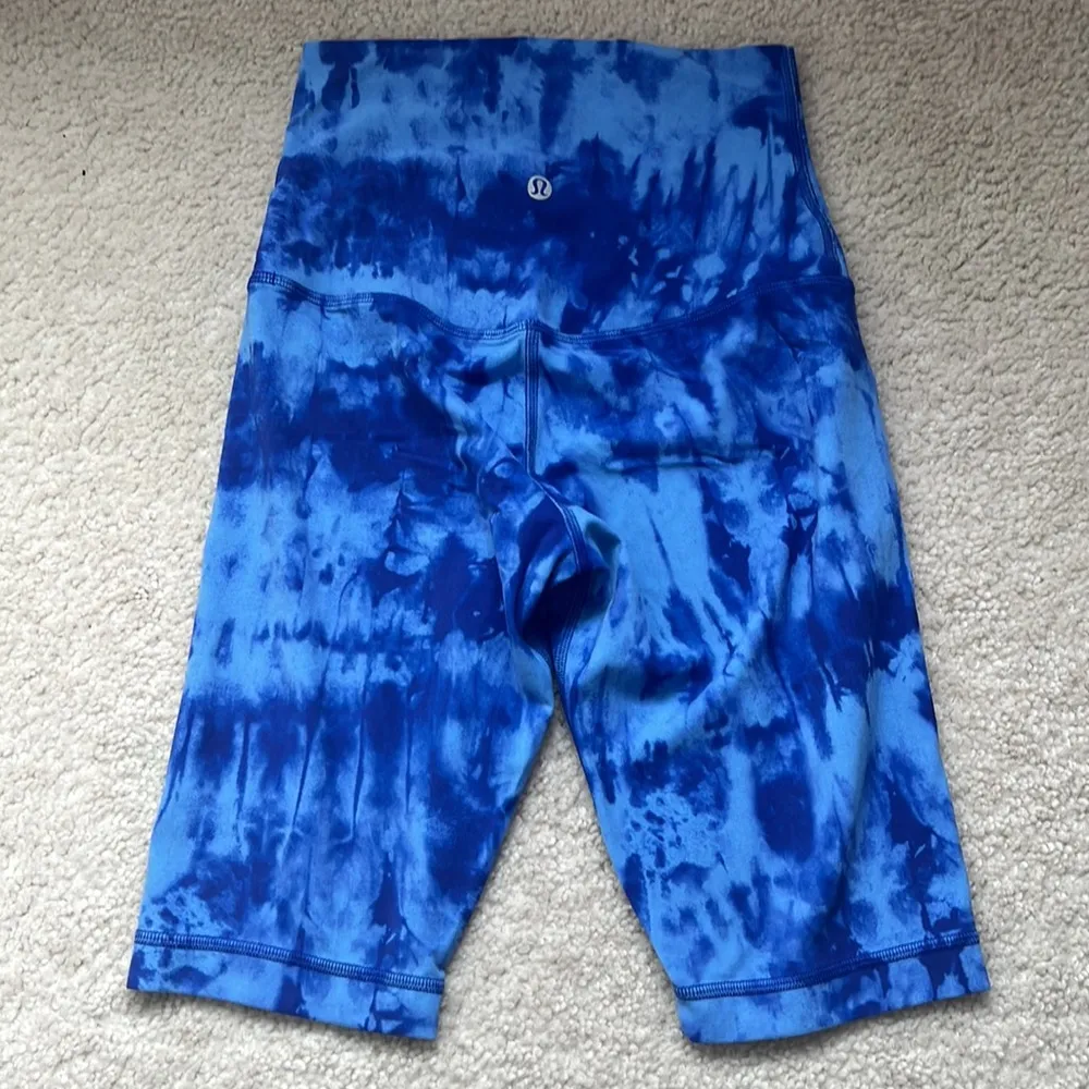 LULULEMON 10” Align Biker Shorts - Image 2