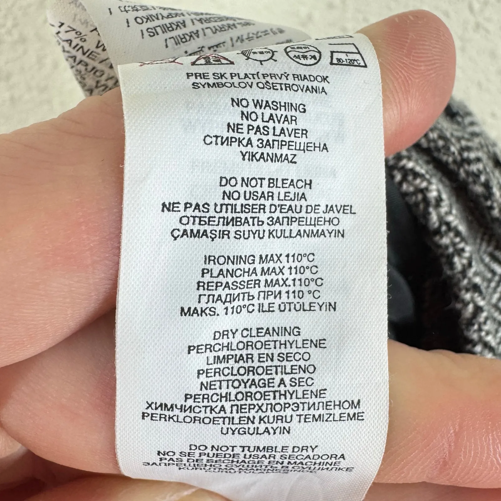 MNG Black Cream Chevron Tweed Mid Rise Bermuda Length Roll Tab Shorts Size 10 - Image 9