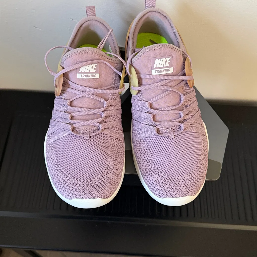 NWOT Nike Training Sneakers (Women’s Size 7.5) - Image 3