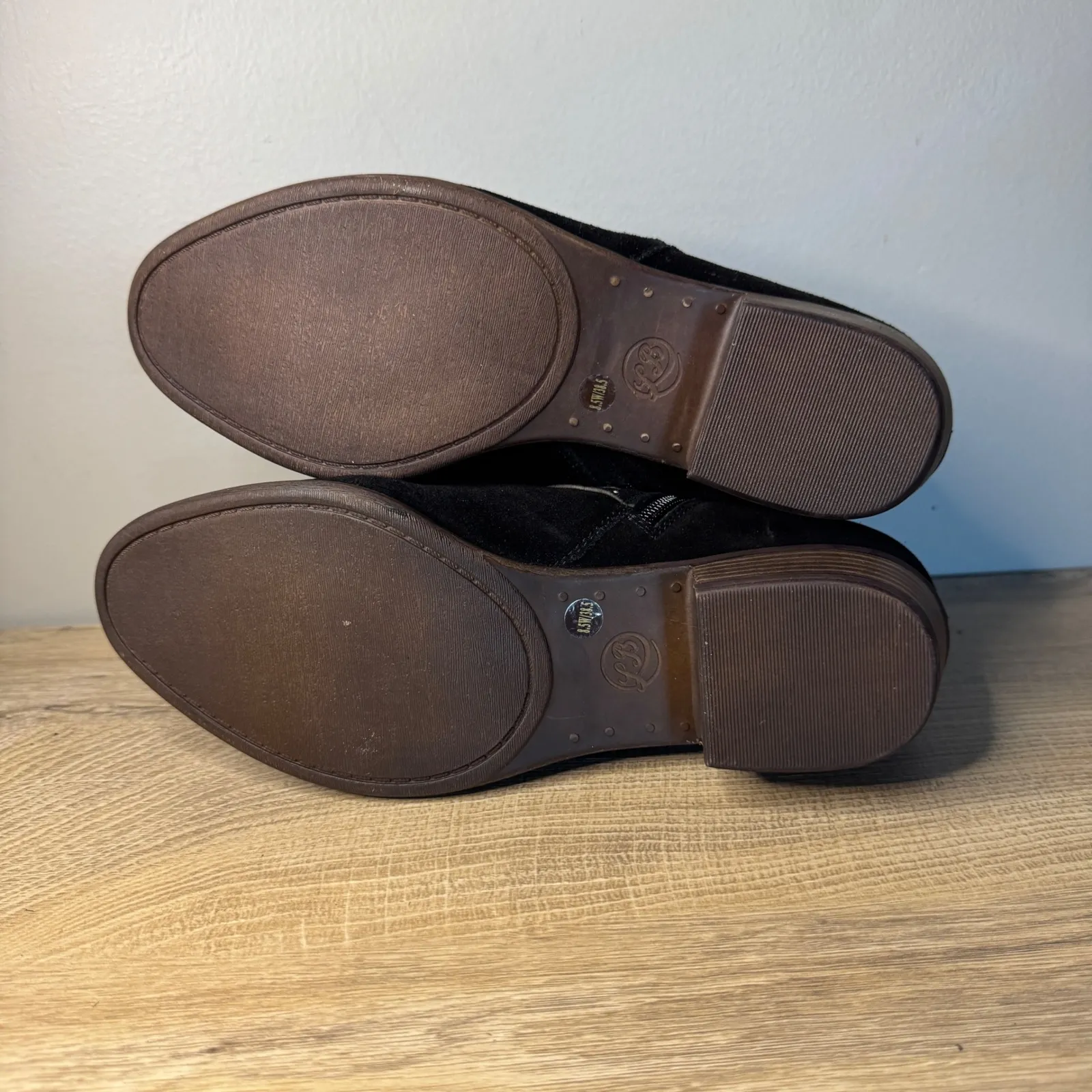 Lucky Brand Belrose Black Suede Ankle‎ Booties 8.5W Studded Western Boho Chic - Image 9