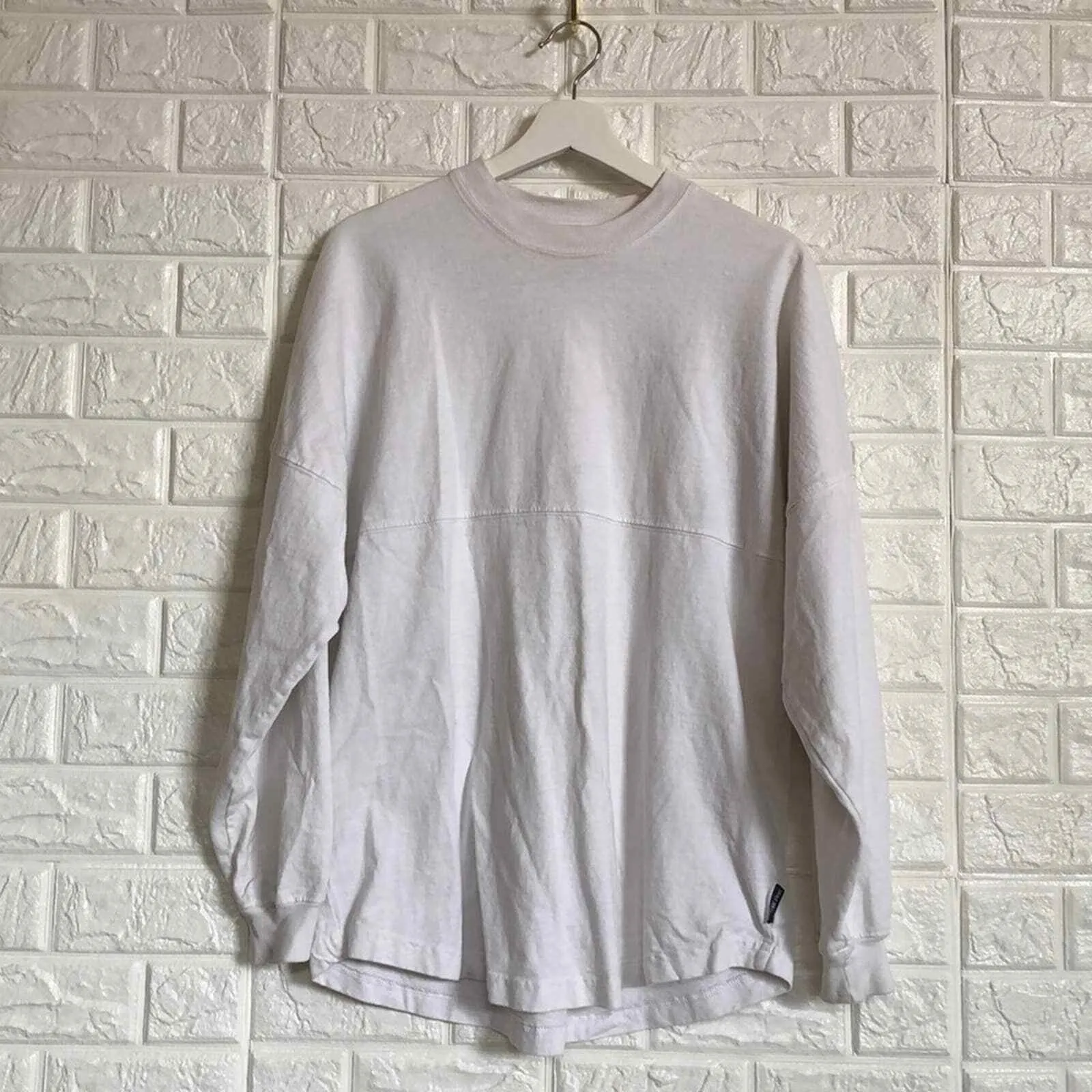 Spirit UNLV girl long sleeve tee Women’s Oversized S Small University‎ Las Vegas - Image 4