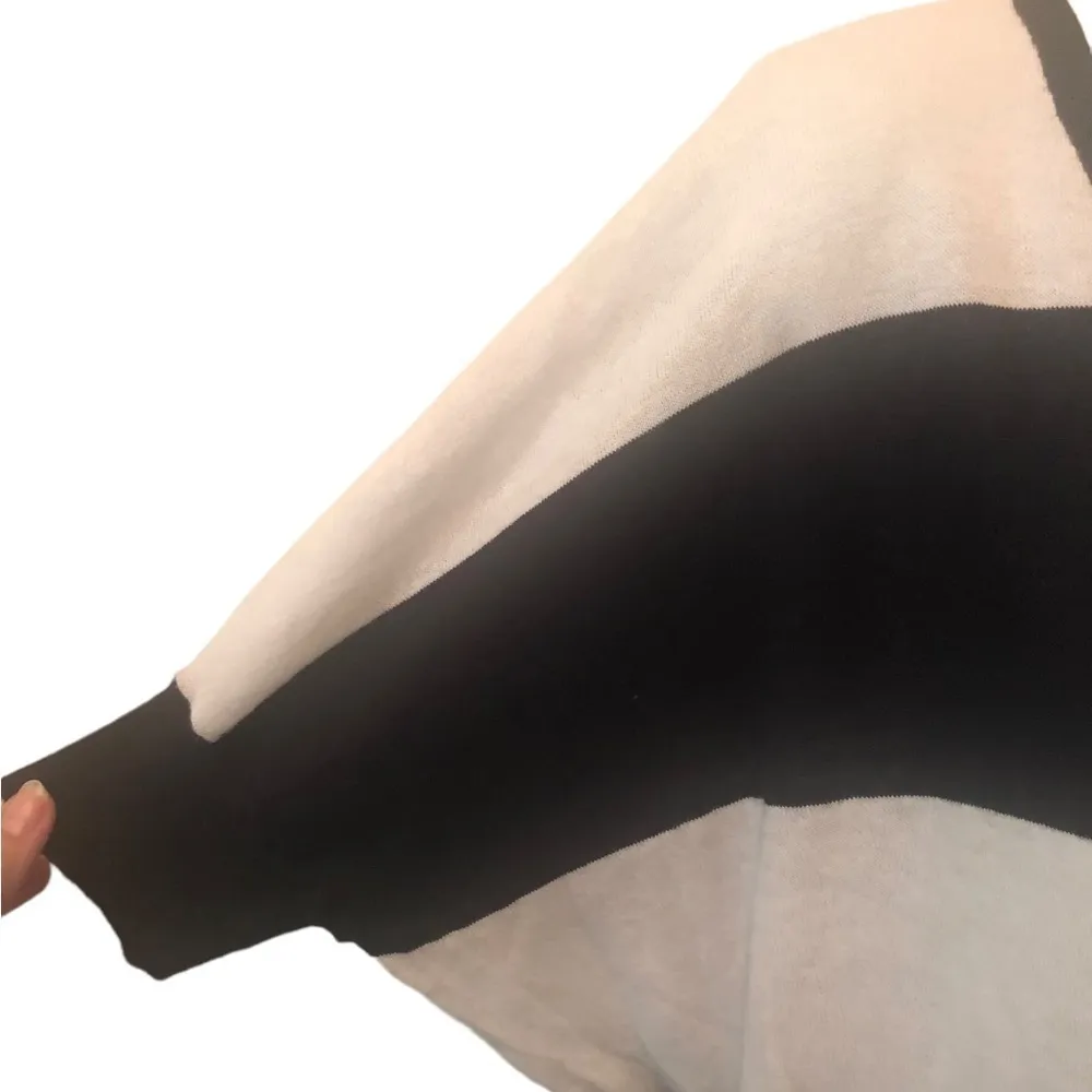 New Minnie Rose Saks Fifth Ave Striped Light V~Neck Sweater M/L Cotton Navy - Image 2