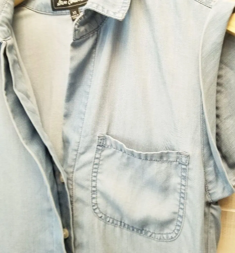{XS} Sam Edelman Blue Chambray Blouse Button Down - Image 4