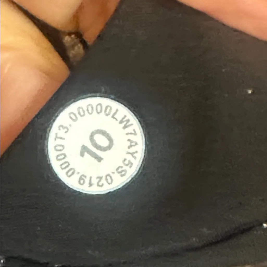 Lululemon Athletica Spring Break Away Shorts Size 10 - Image 5