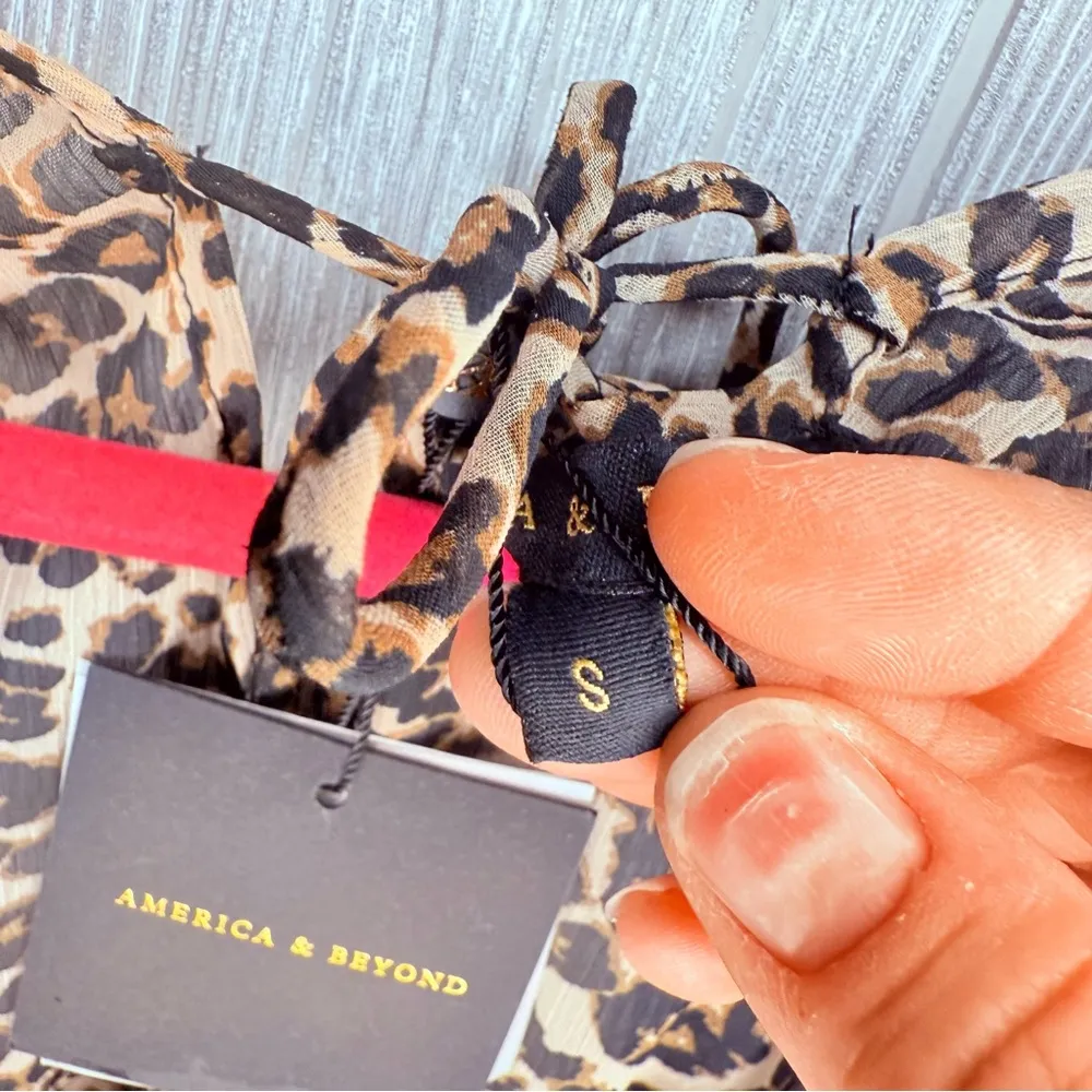 America & Beyond Women’s Leopard Plunging Vneck Maxi Dress Beach Cover Size S Brown - Image 4