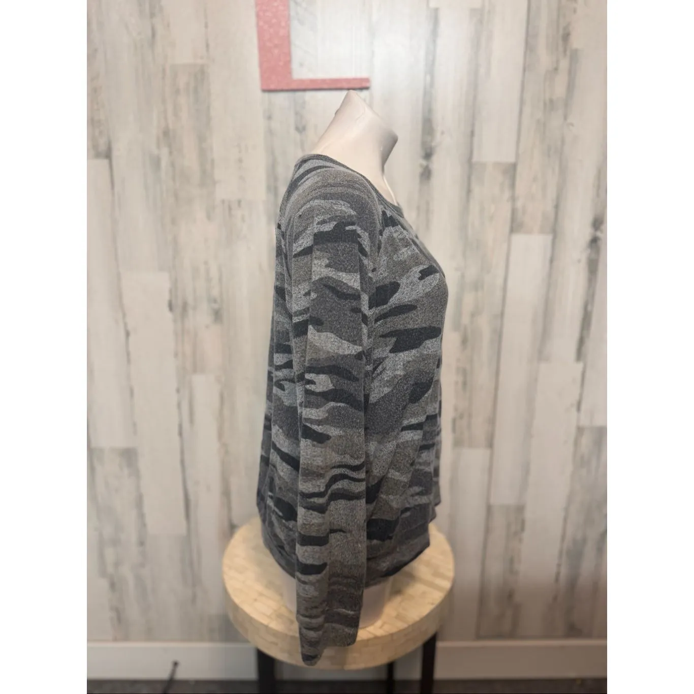 Buffalo David Bitton Gray Camo Lightweight Knit Sweater Women’s XL Long Sleeve P - Image 5