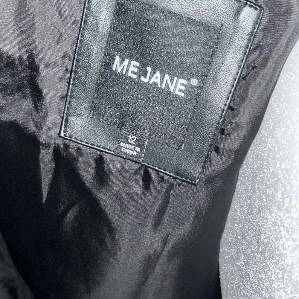 Me Jane . Women's Black Leather Jacket - Image 6