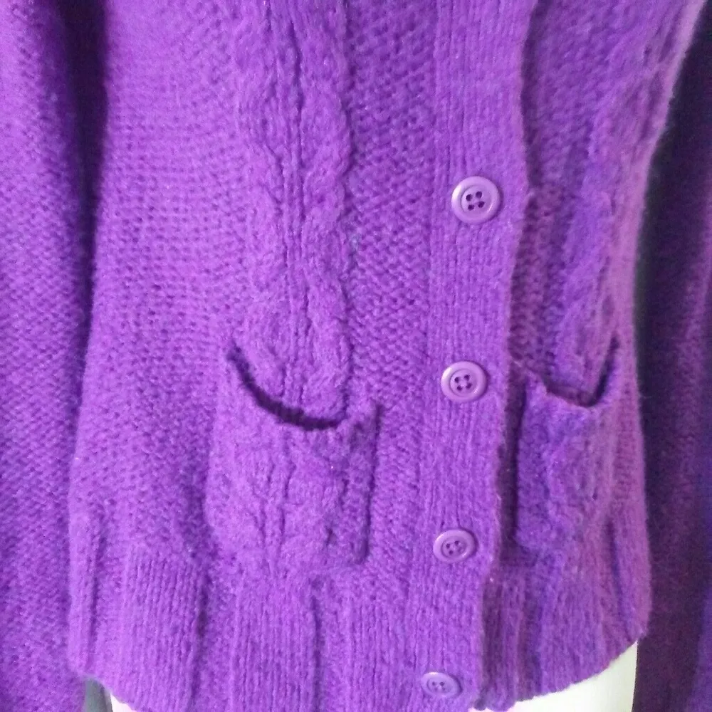 knit sweater button closure long sleeves women’s Size Small - Image 4