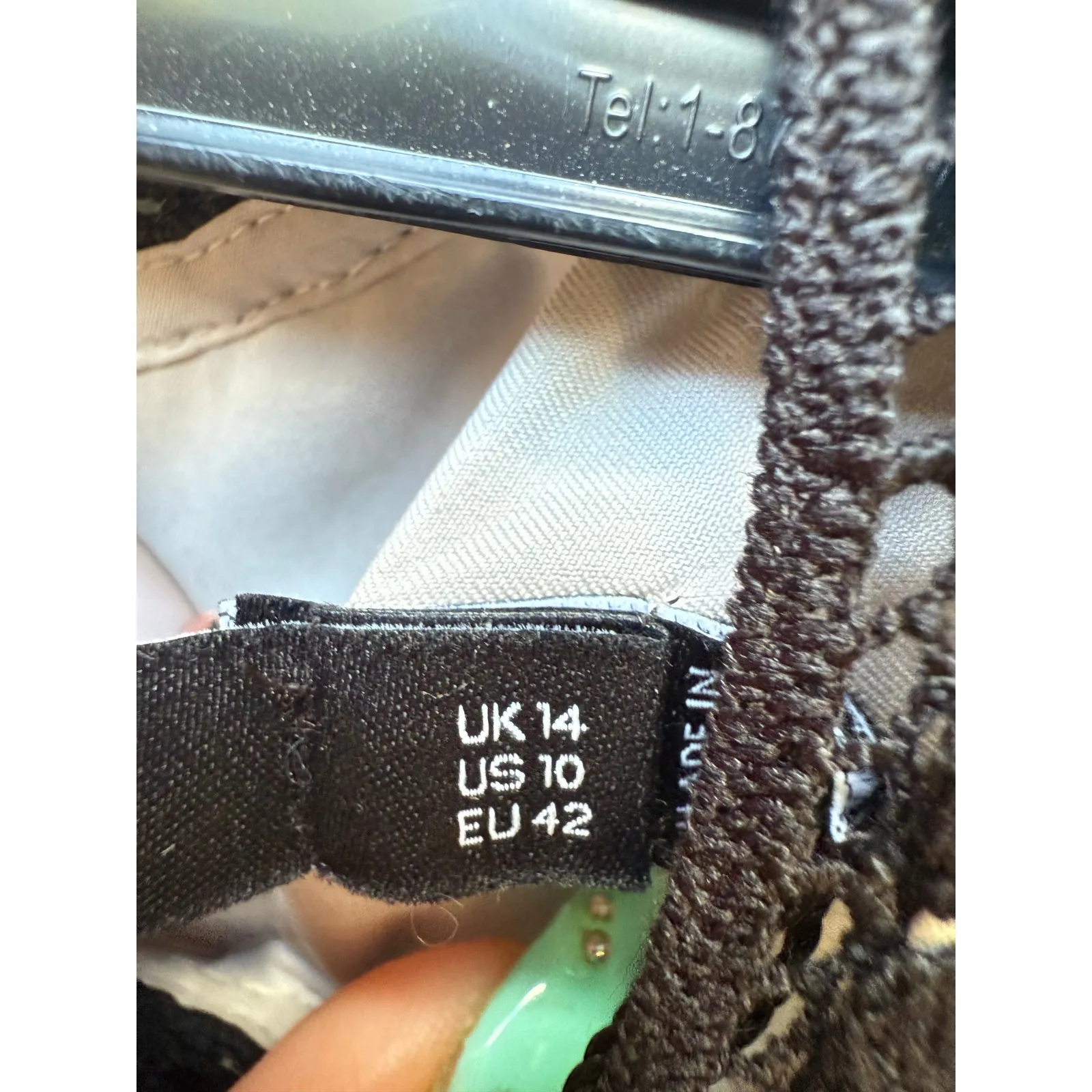 NEW- NWT Karen Millen Black Floral Lace Overlay Dress Size 10 - Image 4