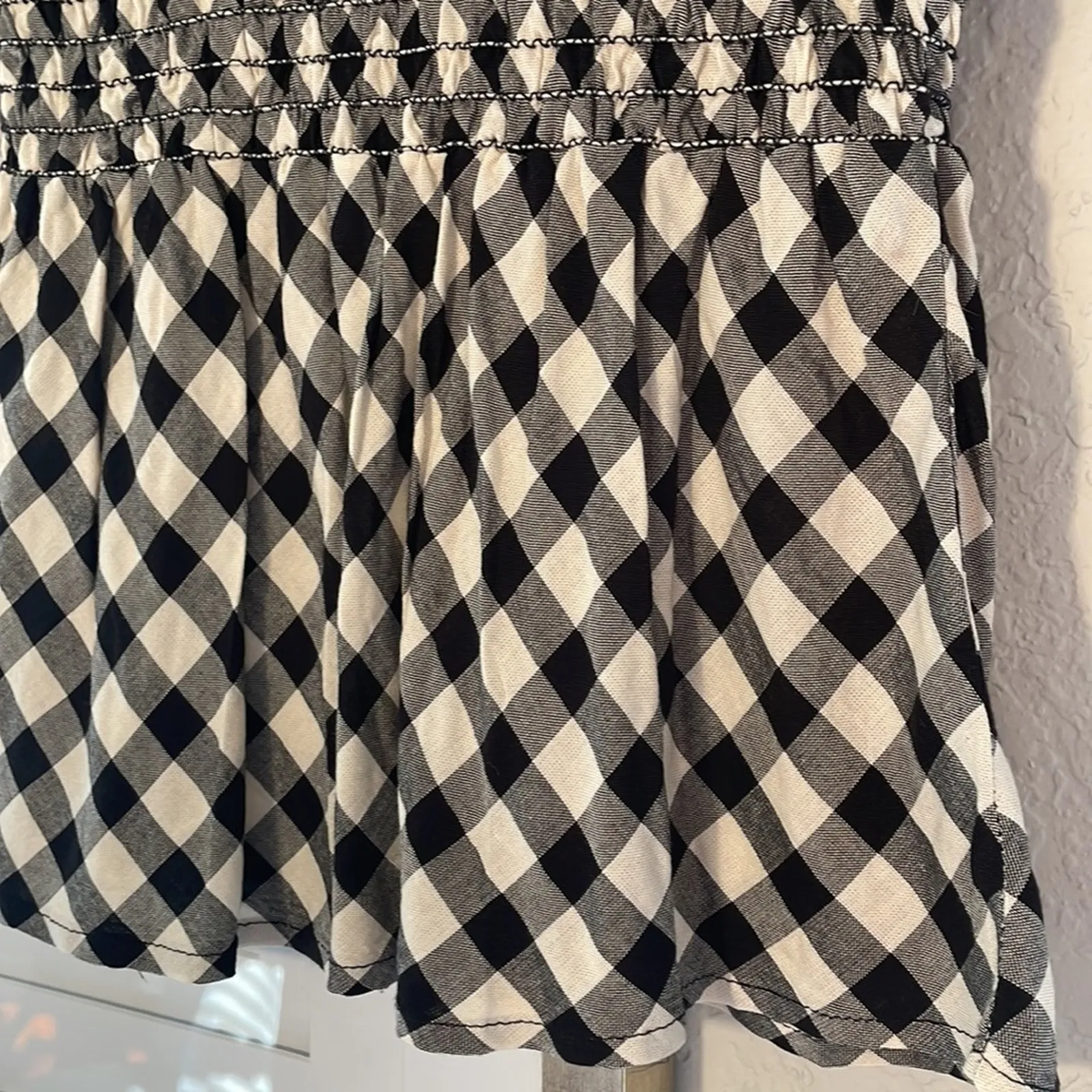 NEW Max Studio Black Check Top Surplice Italy Smocked Italian Bella Picnic Farm - Image 3