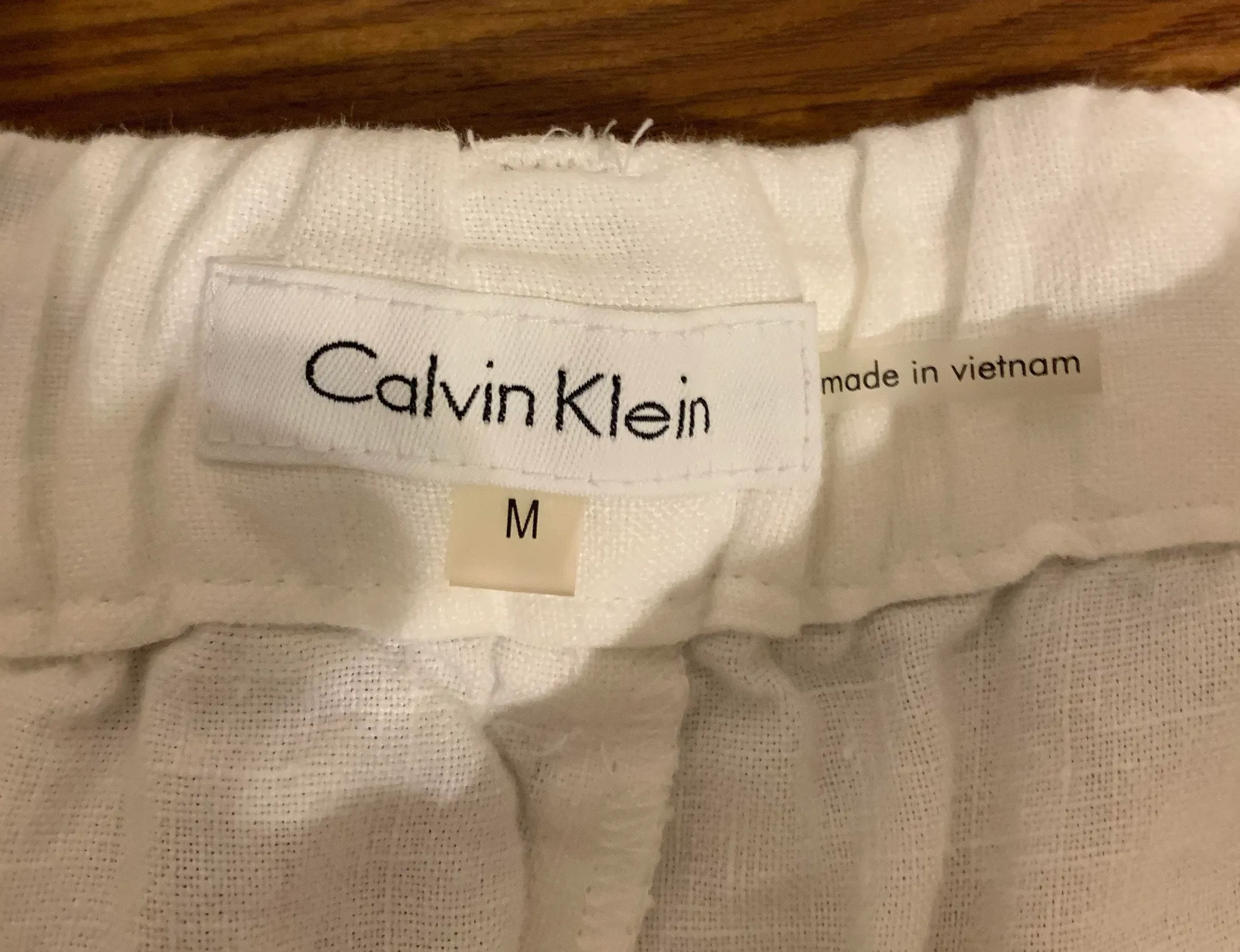 Calvin Klein Medium Linen Pants/capris - Image 6