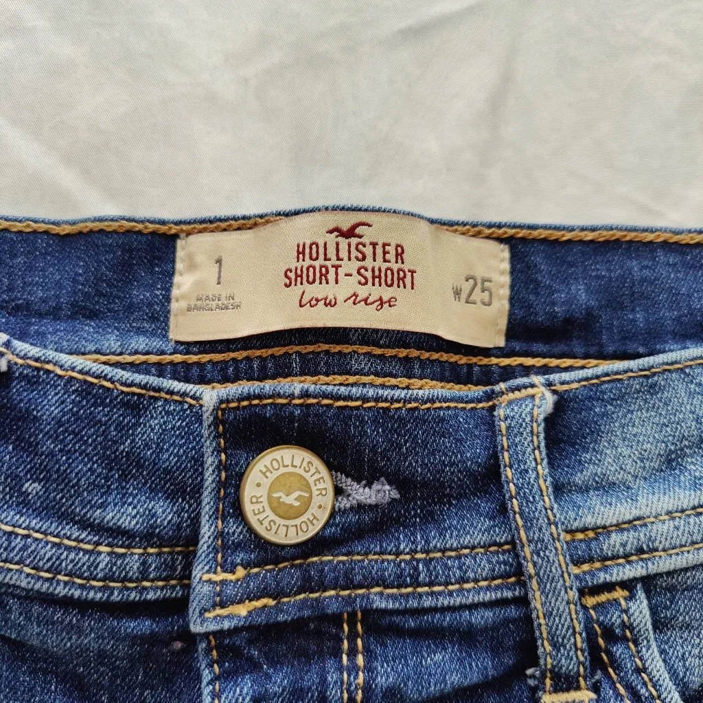 Ladies Hollister Denim Short Shorts - Image 6