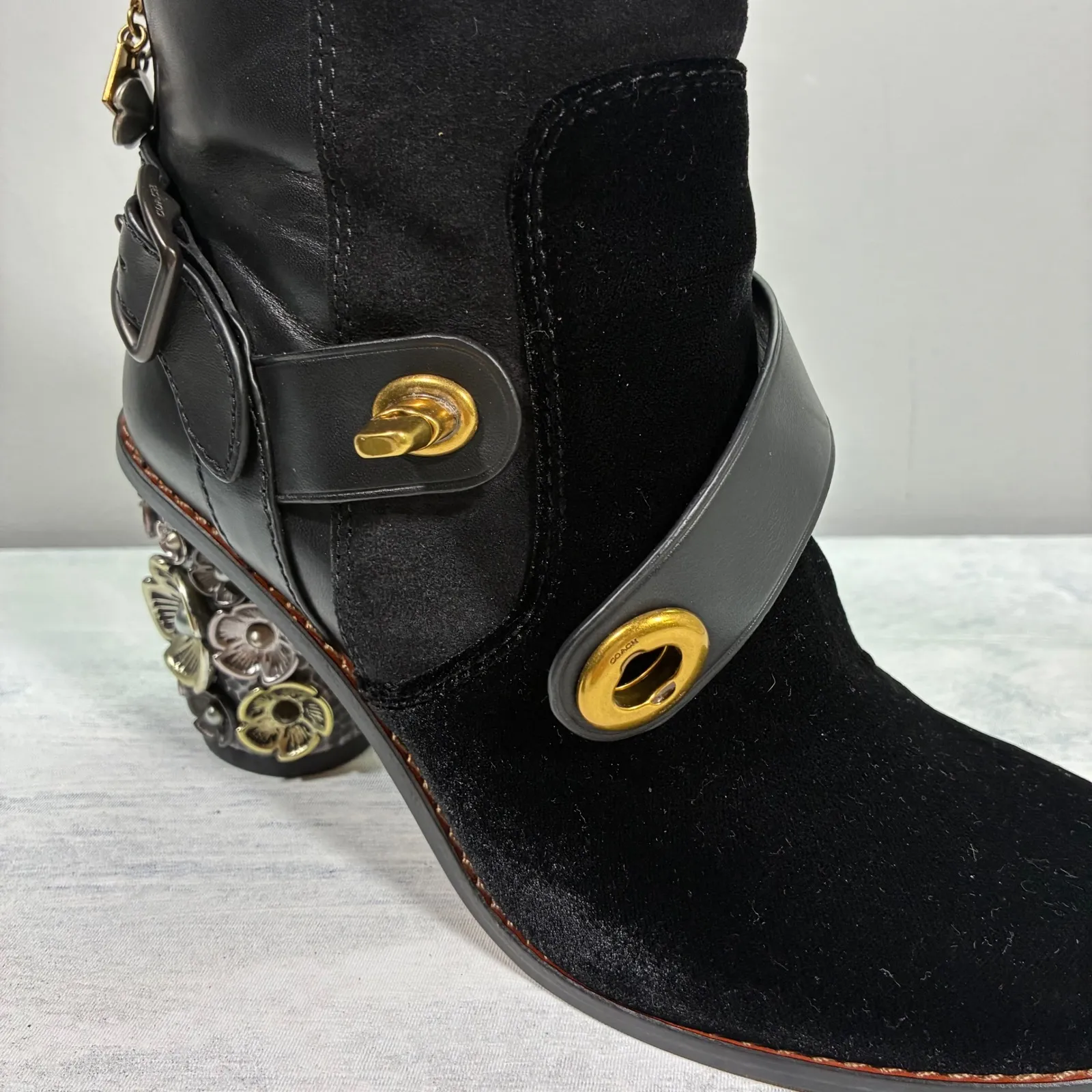 EUC Coach Moto Bootie Tea Rose Block Heel Black Leather Suede Women's 5 - Image 6