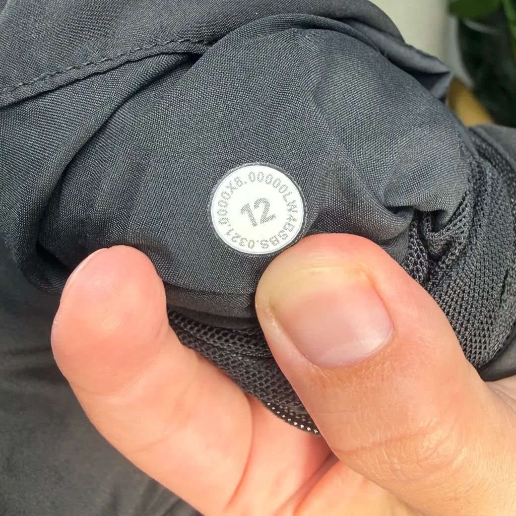 Lululemon Another Mile Jacket Size 12 - Image 5