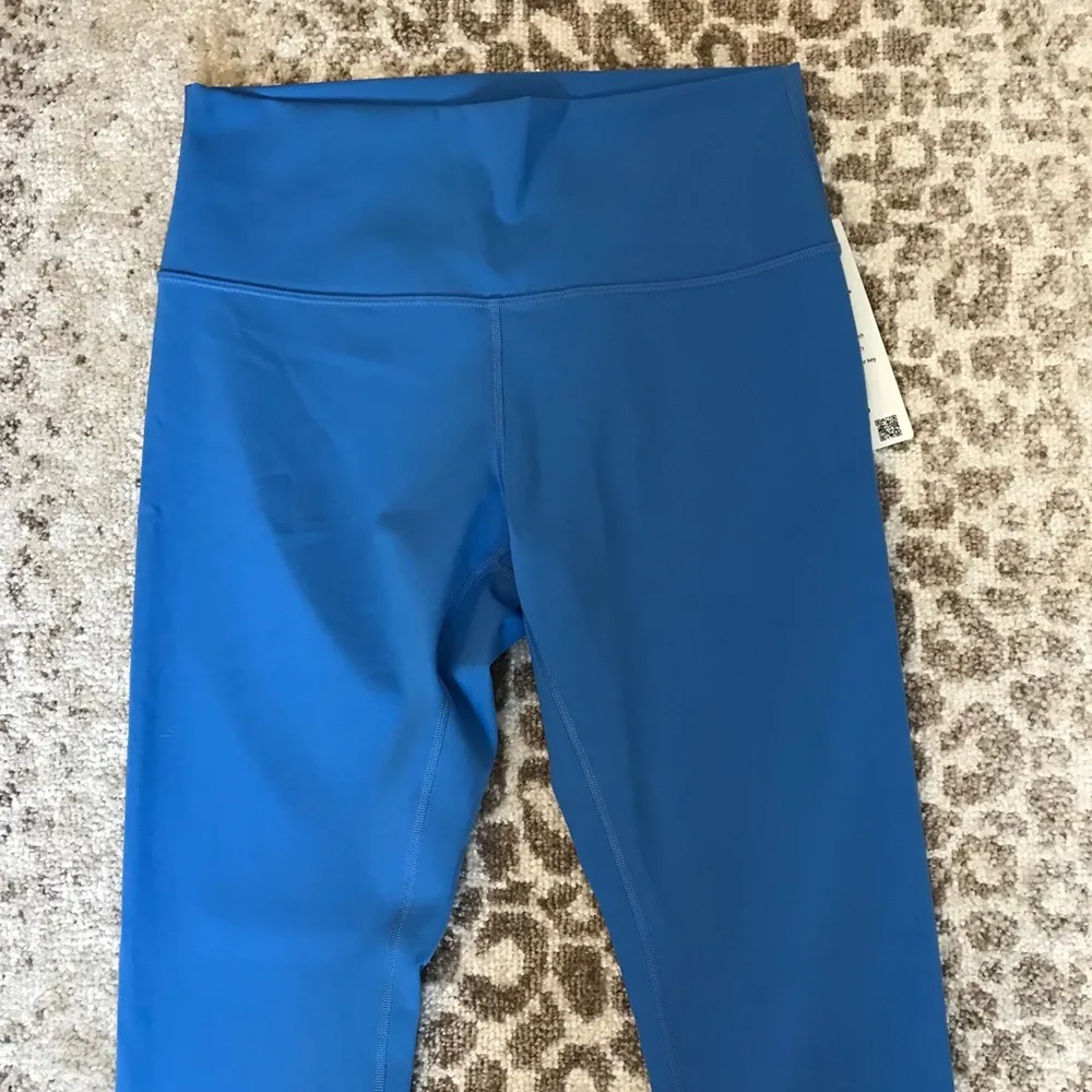 Wunder Under HR Leggings 28” - Image 5