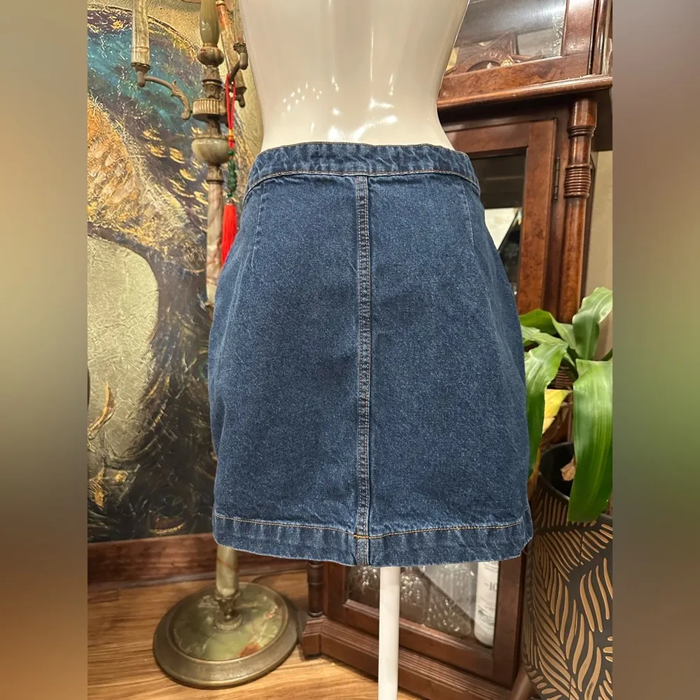 EUC Denim 1961 front zip Blue Mini Pencil Skirt for Casual Wear - Image 3