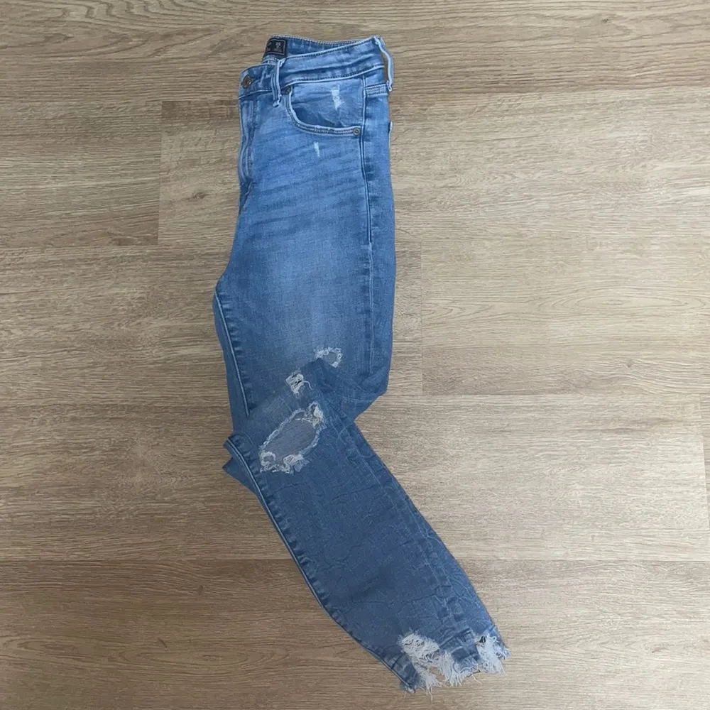 abercrombie jeans - Image 2