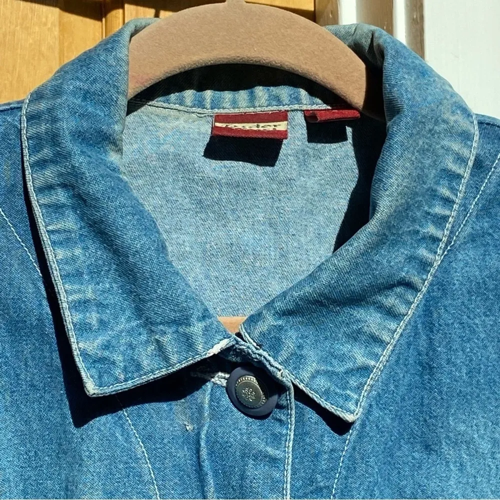 Vintage Tudor Court Embroidered Floral Denim Jacket Coat Blue Size Large - Image 10