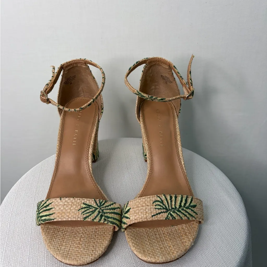 Kelly & Katie Hailee Palm Embroidered Block Heel Sandals Size 9(B116) - Image 2