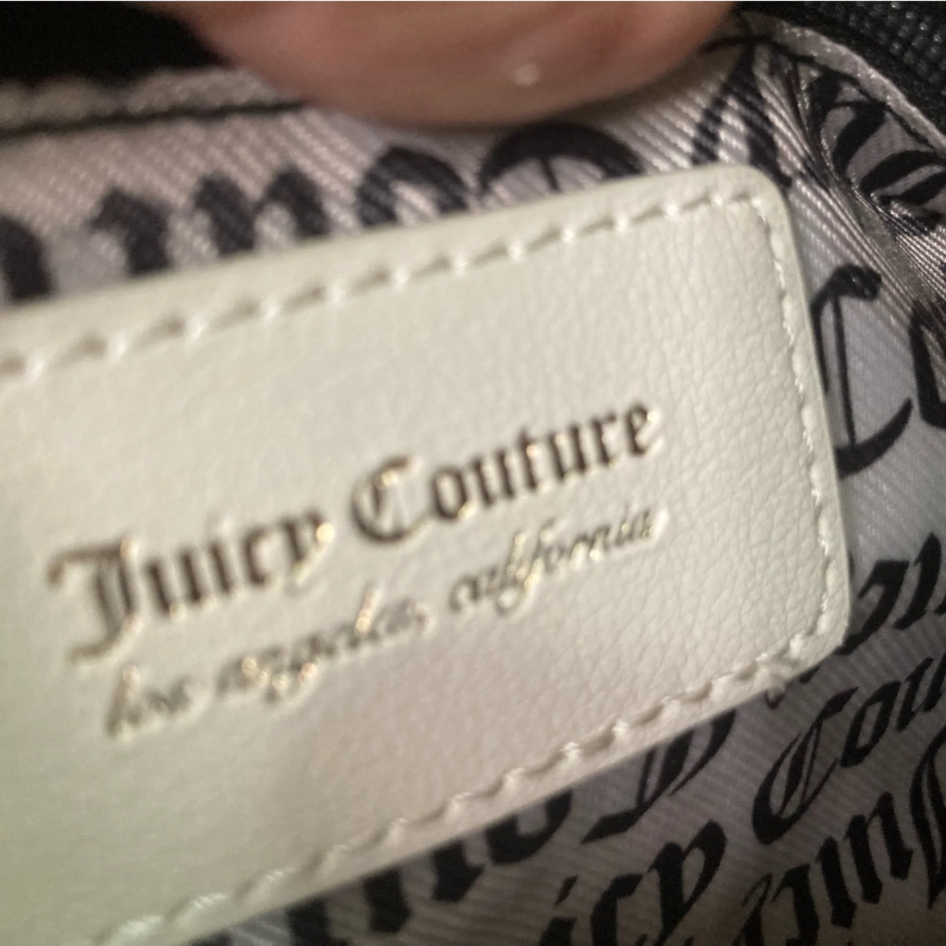 Juicy Couture Cream Barrel Shoulder & Crossbody Bag with Mini Pouch - Image 13