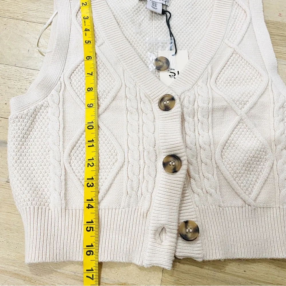 Sincerely Jules knit button up vest NEW - Image 6