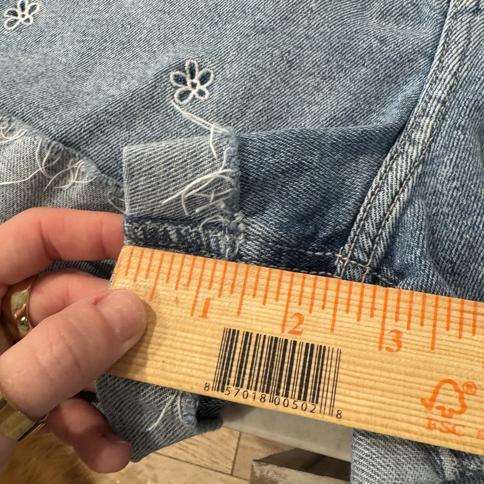 Hollister Denim Blue Floral Boho Daisy‎ Embroidered Cutoff Jean Shorts 25 0/1 - Image 7