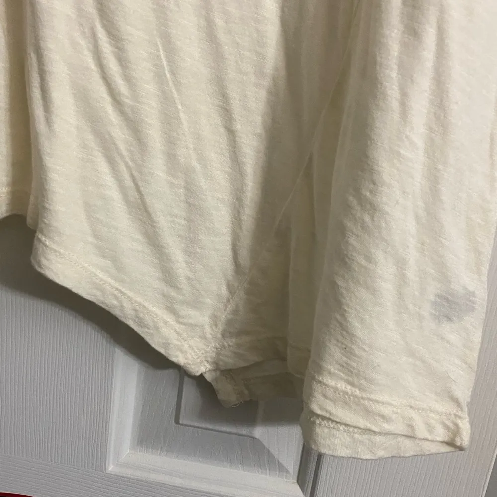 Wonderly Women’s Flowy off white tee - Image 2