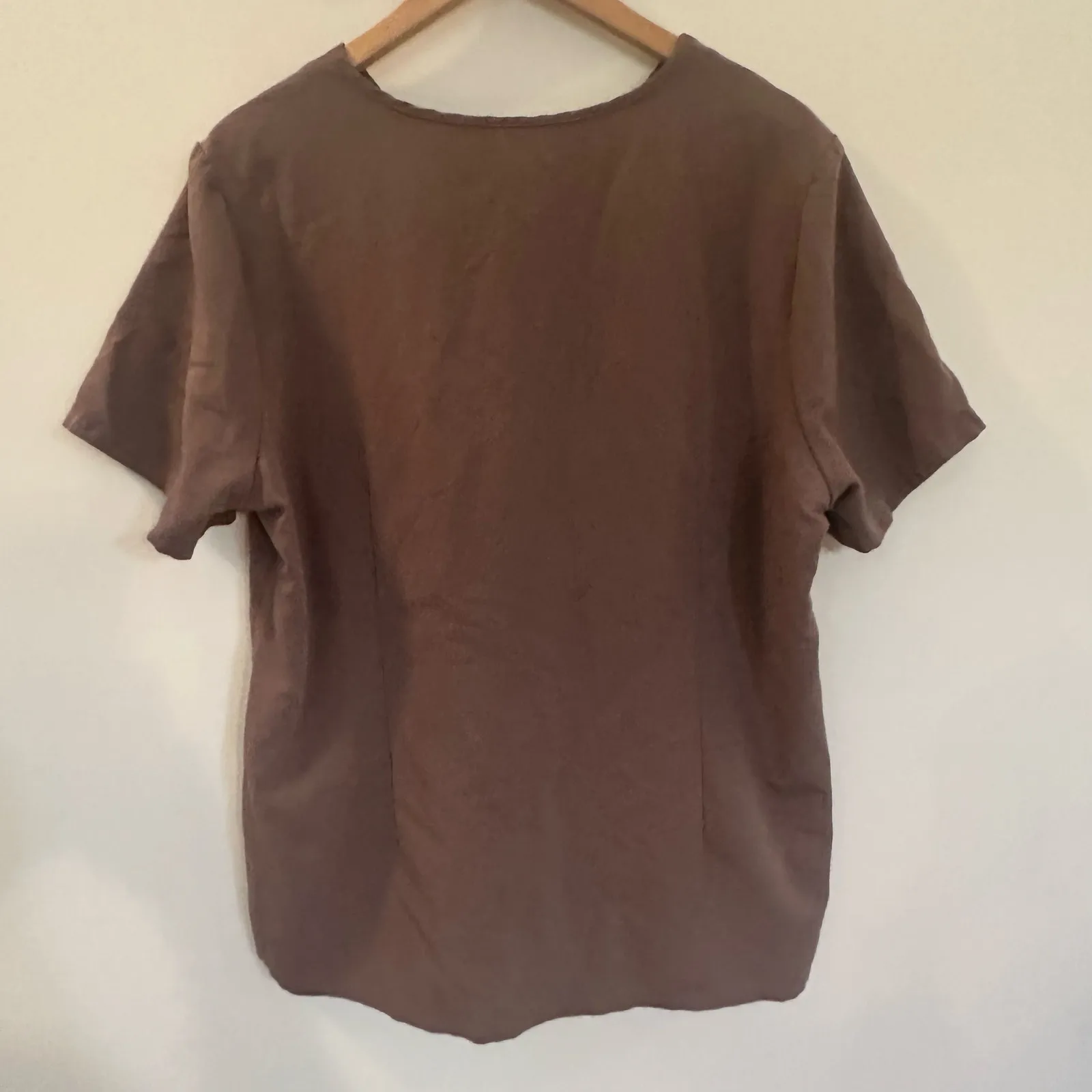 FIGS Brown One Pocket Scrub Top sz XXL - Image 3