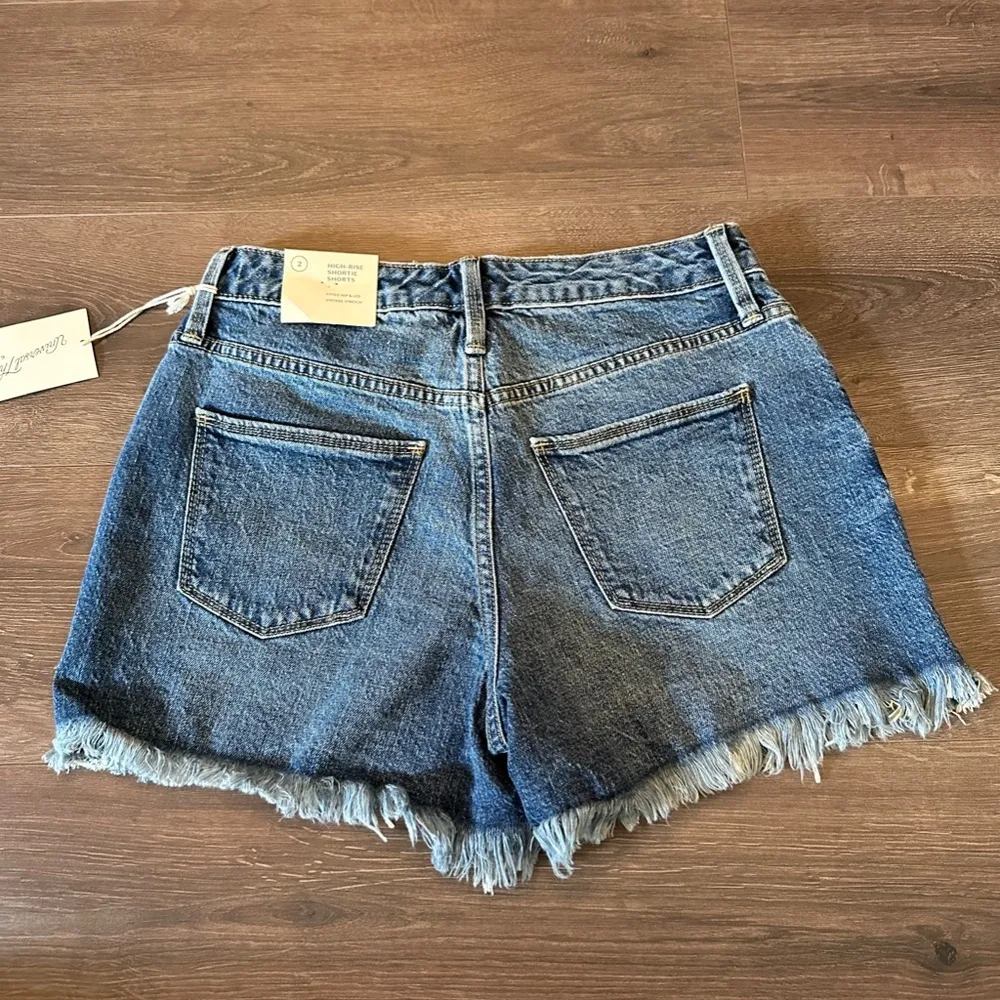 Target Woman's shorts - Image 3