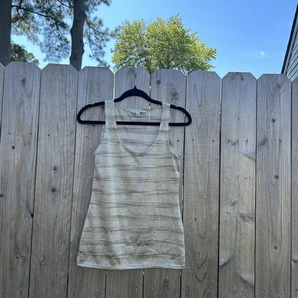 Banana Republic Tank Top Women's‎ Sz Xs Metallic Gold Striped Sleeveless - Image 2