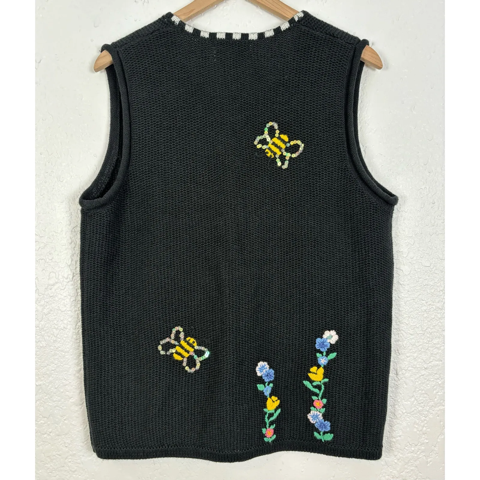 The Quacker Factory Knit Bee Floral Embroidered Sweater Vest Cottagecore Small Black - Image 2