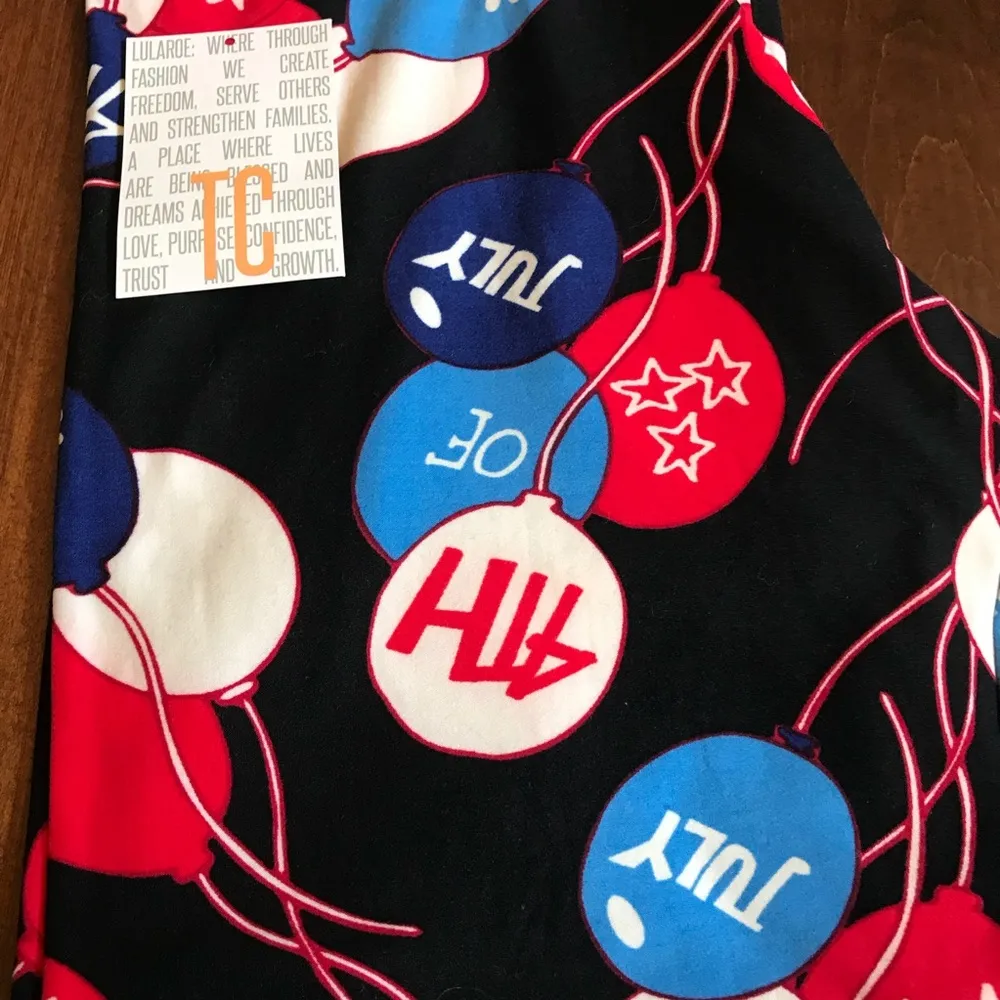 LuLaRoe Leggings Americana Balloons Red White Blue on Black TC BNWT 4th of July - Image 3