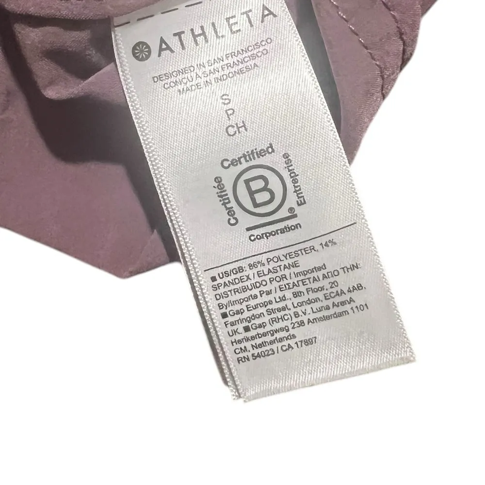 Athleta Hike Packable Button Down Top Damask Mauve size Small - Image 9