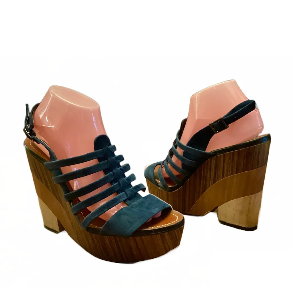 VINCE CAMUTO "ONIA" BLUE SUEDE WITH BROWN STRIPED WOODEN WEDGE HEELS (9.5) - Image 4