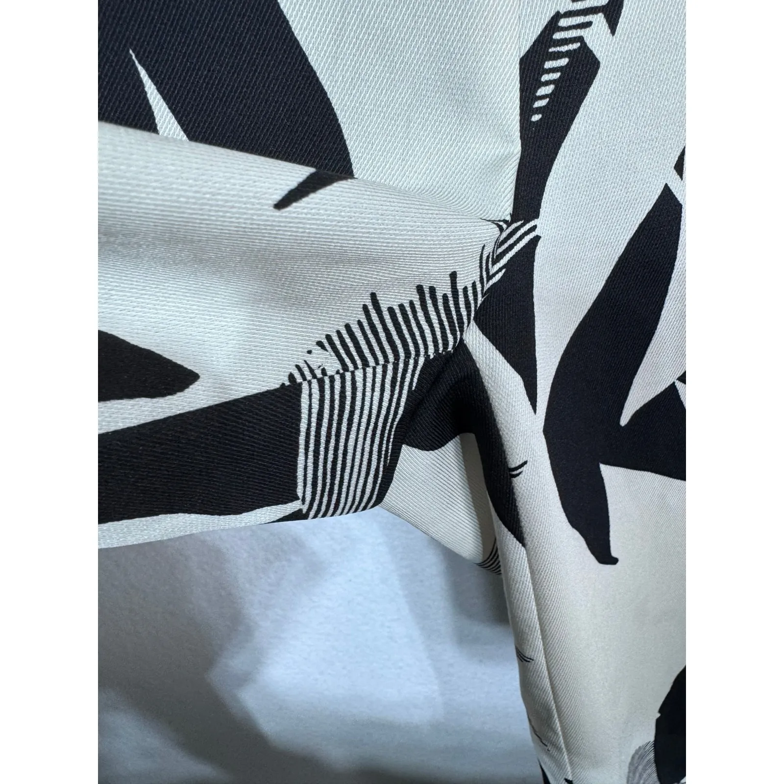 Worthington‎ Modern Fit Black White Tropical Floral Print Wide Leg Pants Size PS - Image 3