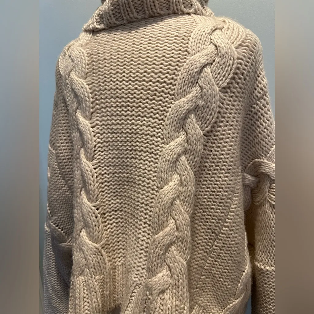 Love Stitch chunky Cable Knit Wool Blend Cowl Neck Cropped oversized sweater M Size M - Image 6
