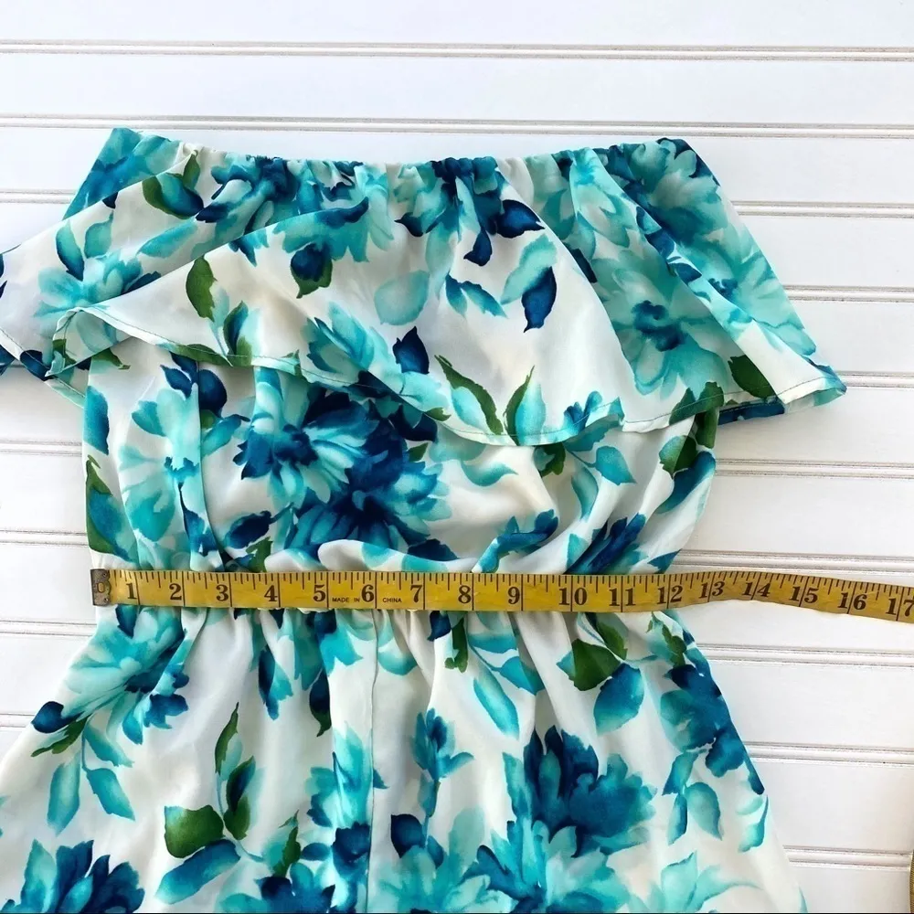 Tropical floral shorts romper Size Small - Image 9