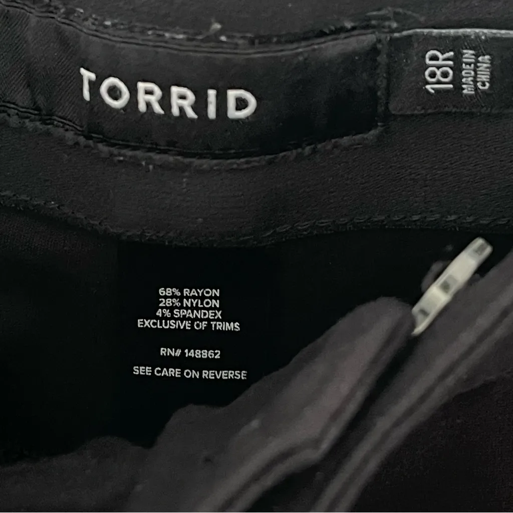 Torrid Black Bombshell Studio Luxe Ponte Crop Pants - 18 - Image 7