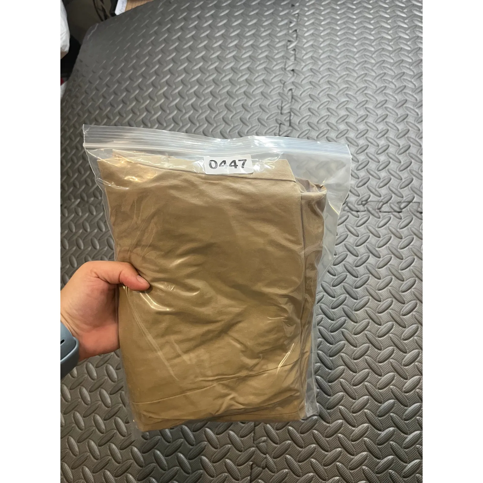 Athleta Tan Dry Dipper Wide Leg Hiking Travel Cargo Pants Size 16 bootcut 683761 - Image 8