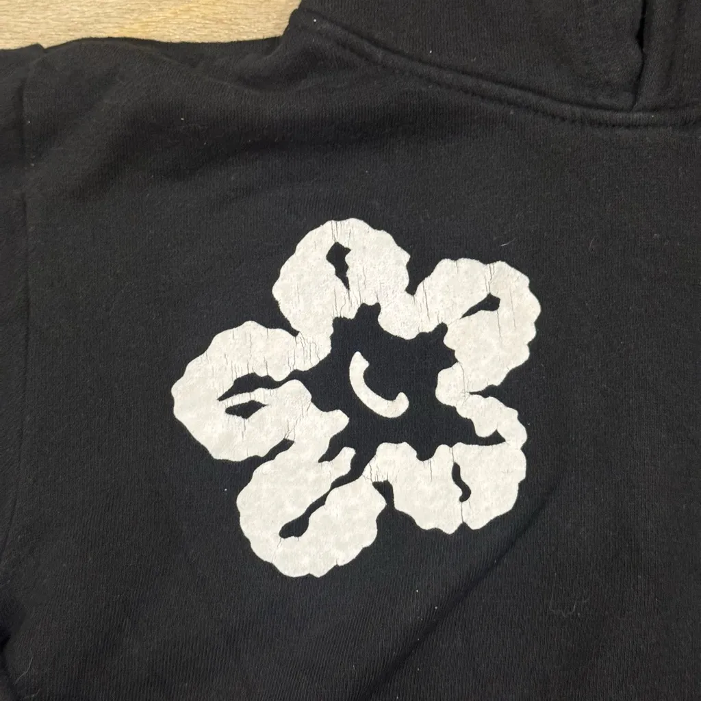 FWRD Denim New York KIDS Sweatshirt Hoodie Black Floral Puff Print Size 8/10 - Image 2