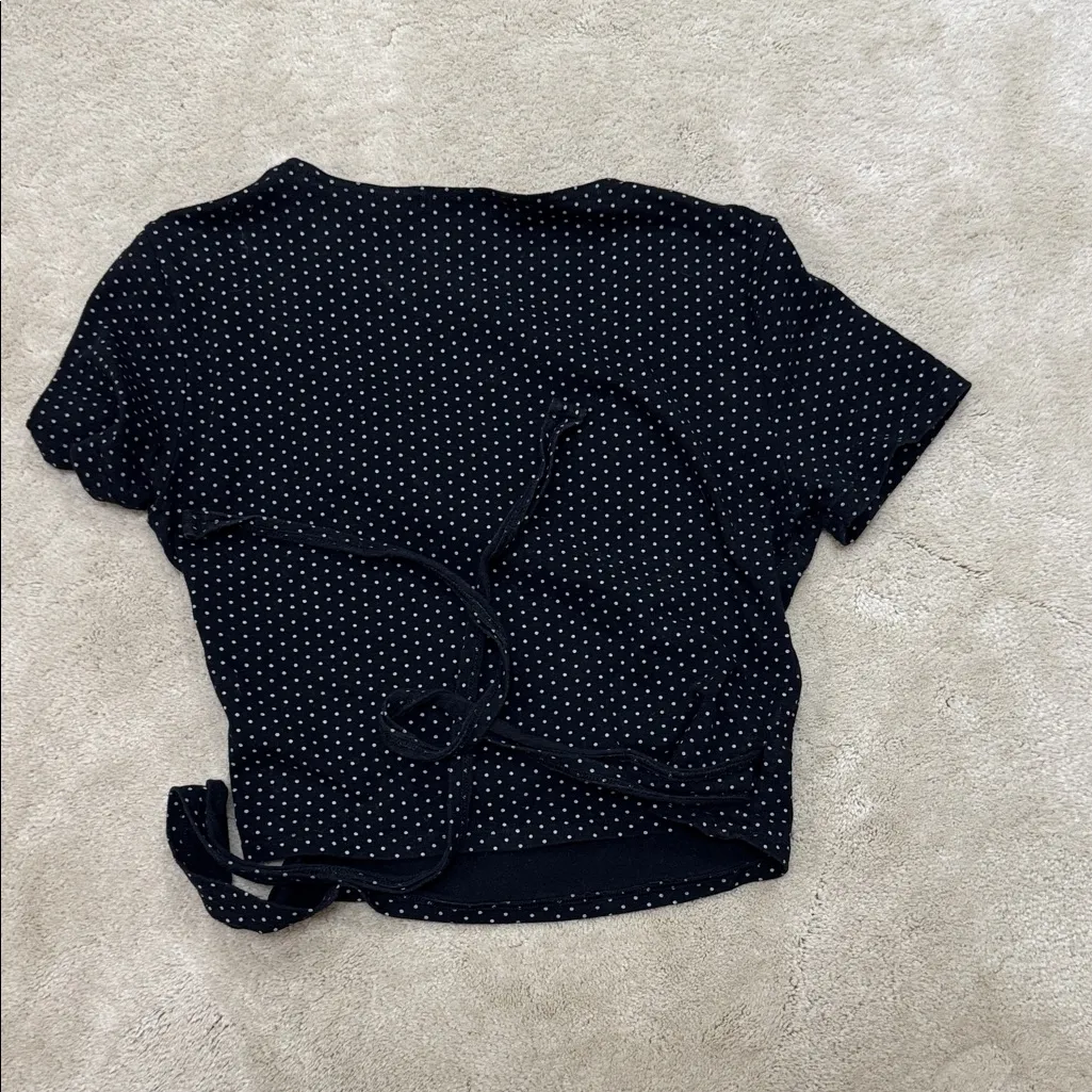 Brandy Melville Polka Dot Wrap Top - Image 3